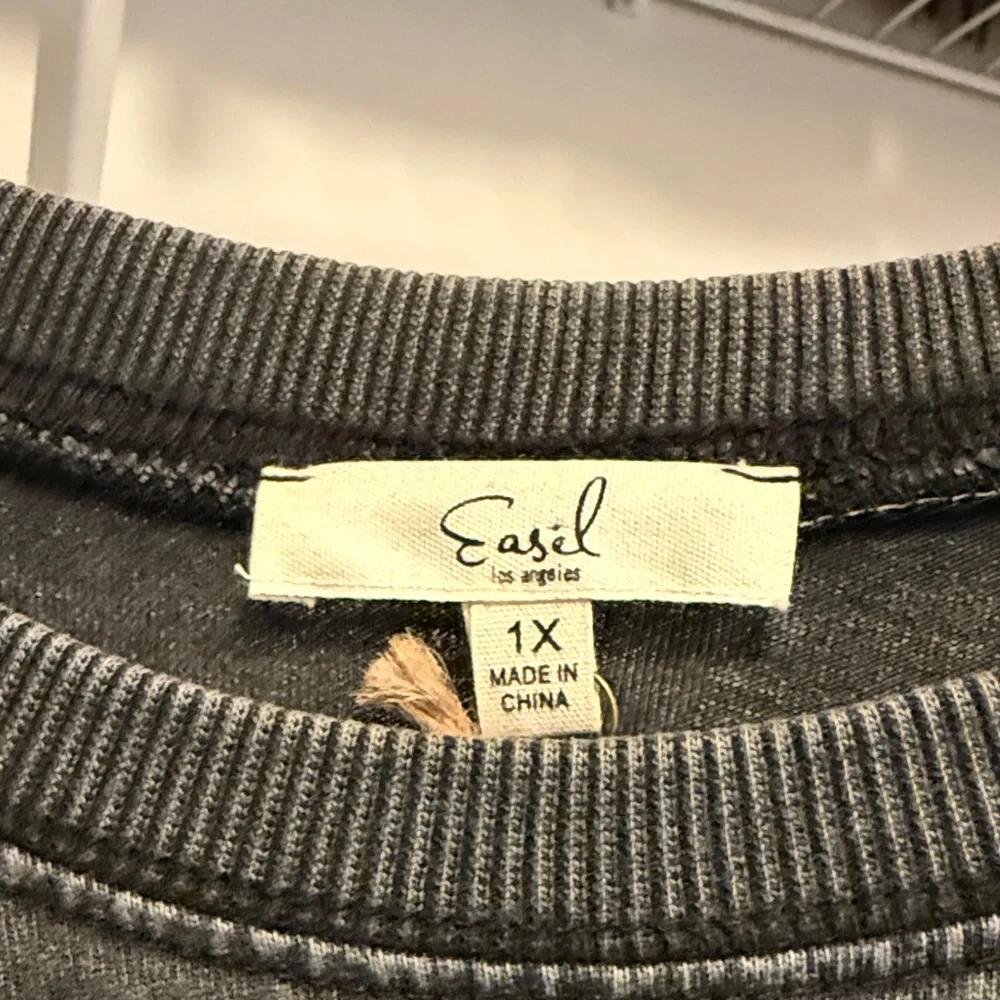 Easel star t shirt dress - Picture 2 of 6